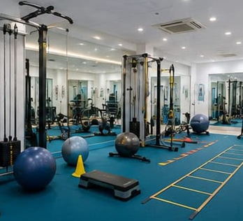 Air-conditioned rehabilitation gym at the physiotherapy centre at Dr. Harish Kumawat Physio Hospital Kuchaman